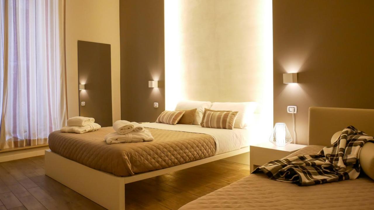 La Banchina Holiday Rooms Trani Eksteriør billede