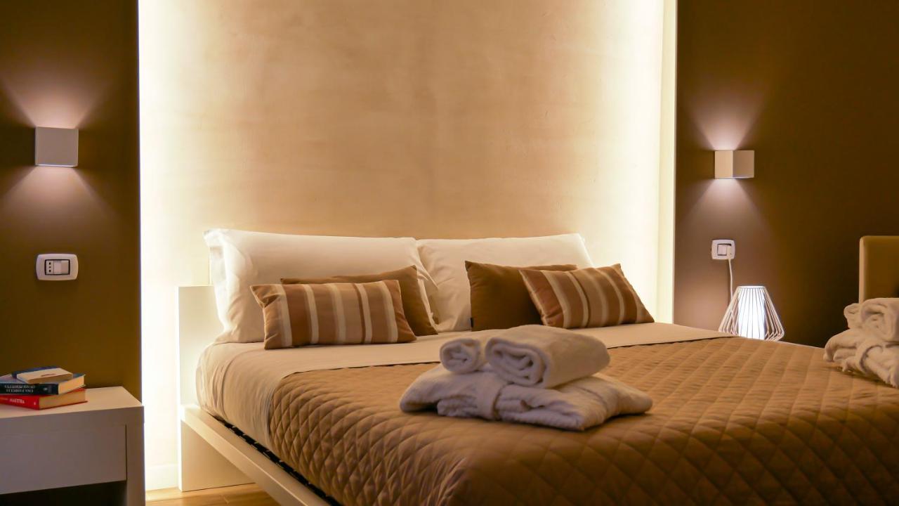 La Banchina Holiday Rooms Trani Eksteriør billede