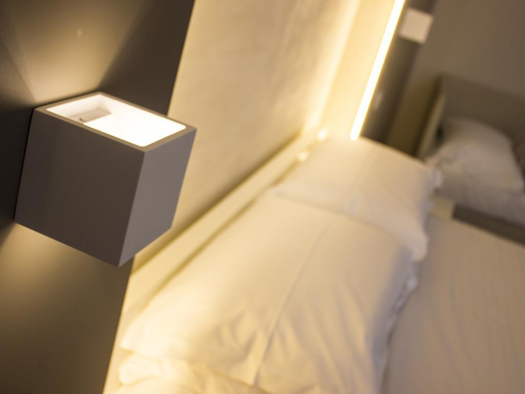 La Banchina Holiday Rooms Trani Eksteriør billede