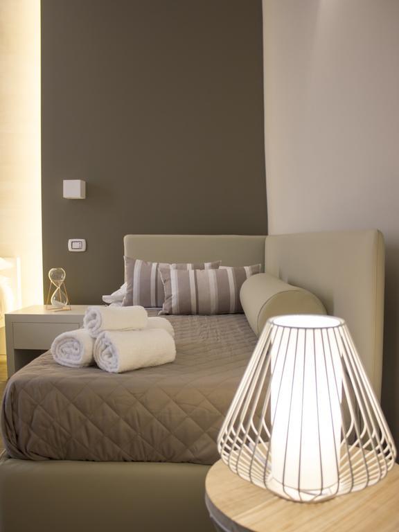 La Banchina Holiday Rooms Trani Eksteriør billede