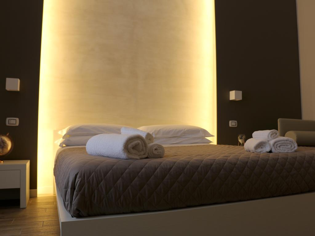 La Banchina Holiday Rooms Trani Eksteriør billede