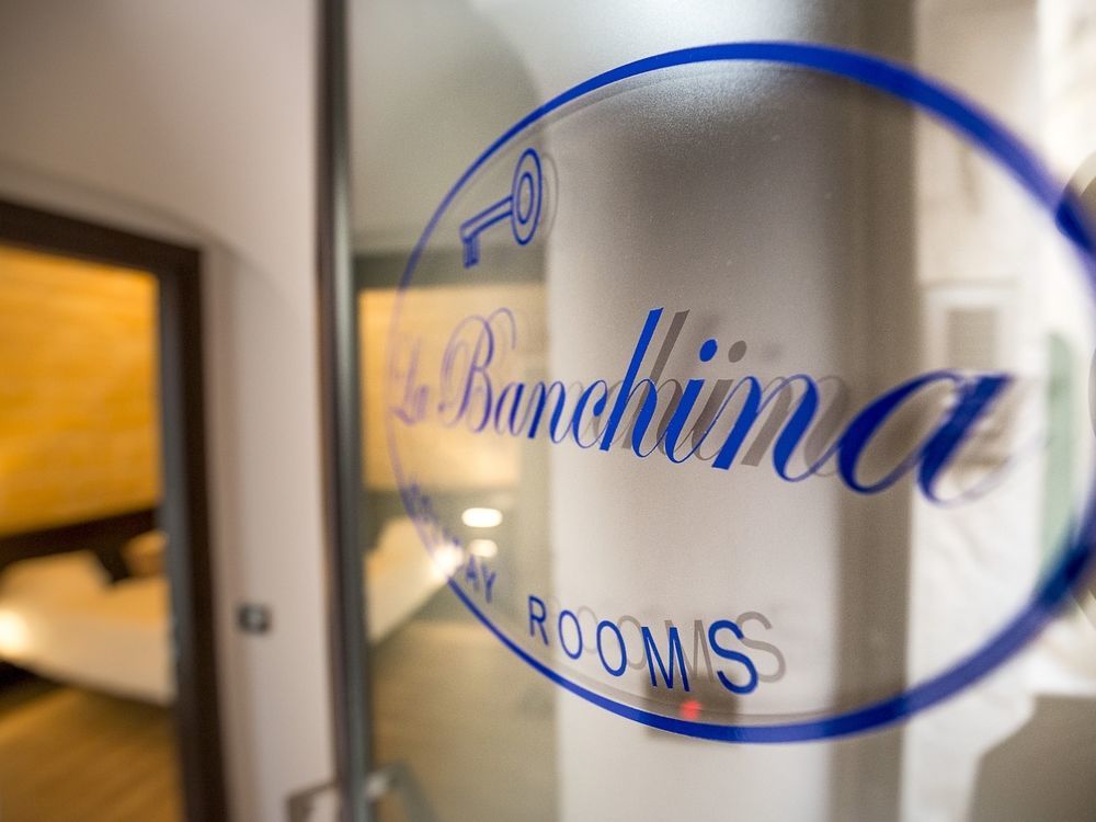 La Banchina Holiday Rooms Trani Eksteriør billede